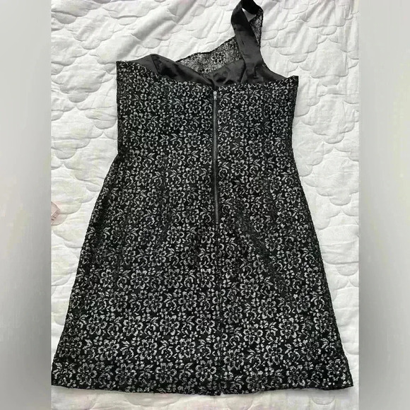 Betsy Johnson  One Shoulder Dress Size 10 - Picture 5 of 11